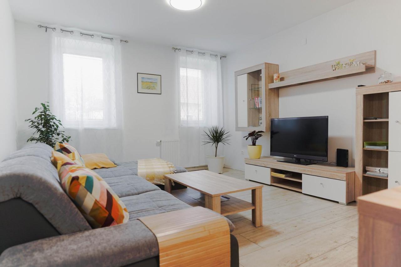 Pri Neji Apartment Postojna Exterior photo